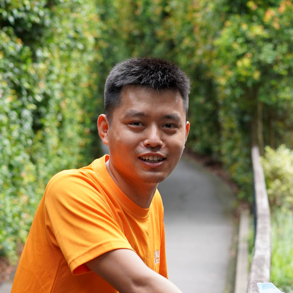 Yongli